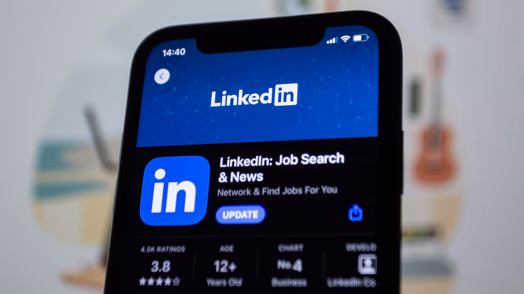 332 likes, 140 reposts on LinkedIn (how she did it)