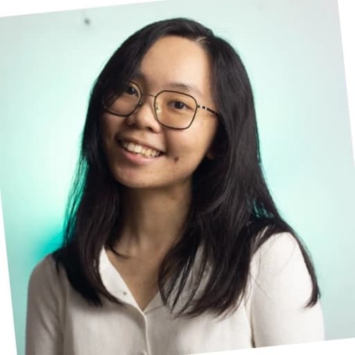 Lizzie, Co-founder, CMO